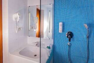 Гостиница Best Western PLUS Centre Hotel Санкт-Петербург Номер комфорт с 1 двуспальной кроватью с видом-7